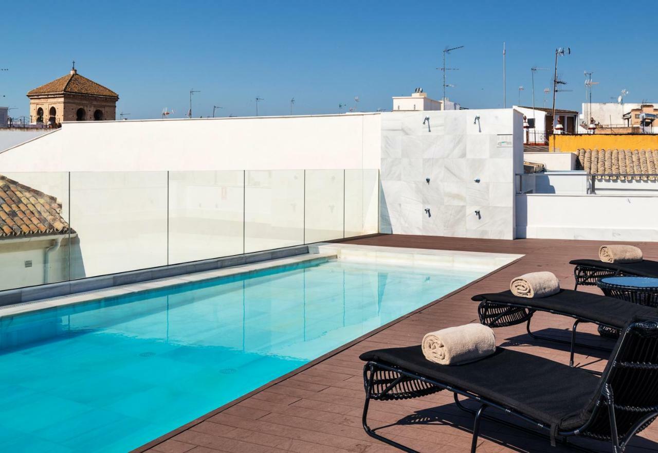 Apartamentos One Shot Conde De Torrejon Sevilla Bagian luar foto