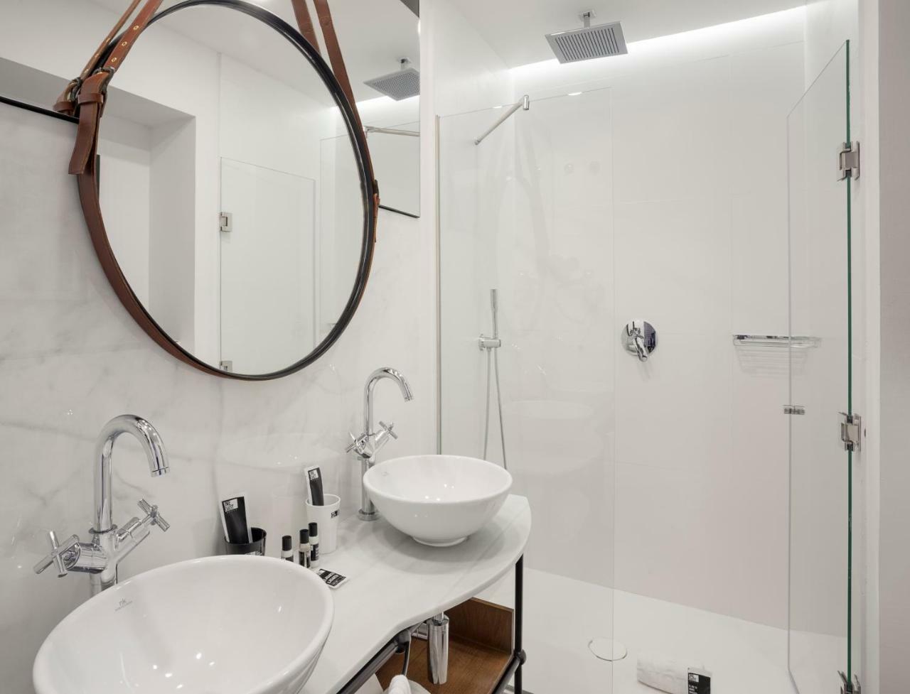 Apartamentos One Shot Conde De Torrejon Sevilla Bagian luar foto